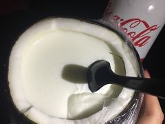 -志龙皇冠吃货椰子铺