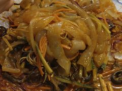 -哈尔滨烧烤·山河村铁锅炖(交大店)