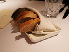 餐前面包-壳里西餐厅Coquille Seafood Bistro(蒙自路店)