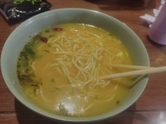 -亮亮面馆(经六路店)