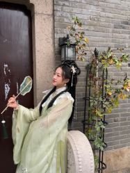 -一揽芳华汉服旗袍体验馆(拙政园店)