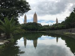 -三塔倒影公园