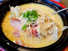 咸肉焖笋干-望乡楼上海菜(日月光店)