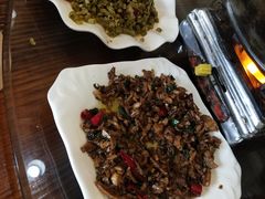 -老唐三下锅 ·张家界地标美食(溪布街店)