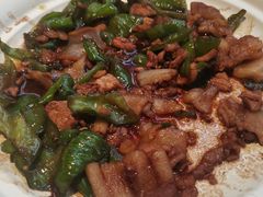-阿瓦山寨·湘菜现炒·剁椒鱼头王(咸阳总店)