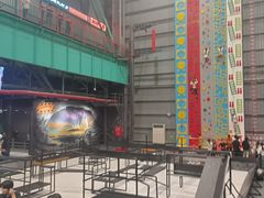 -极限PLAY运动娱乐新世界·团建派对表演休闲馆·室内高空游乐园