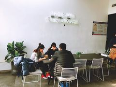 -UNI UNI(环亚凯瑟琳店)