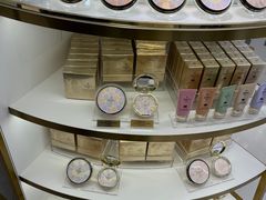 -关西国际机场直营免税店