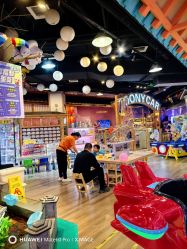 -卡通尼乐园(新达汇三林店)