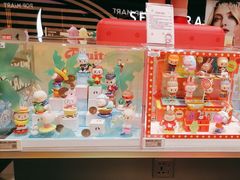 -泡泡玛特POPMART(国金街店)