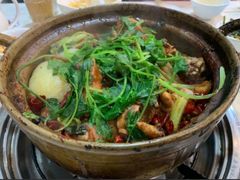 -渝君重庆火锅(嘉宾路店)