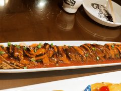 -东口码头·烧鸽子·鱼头泡饼·地方菜(金鹰悦城店)