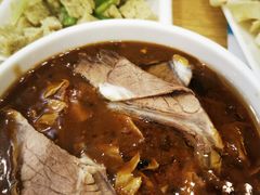 -八百里牛肉汤(盖饭·锅贴·万象城店)