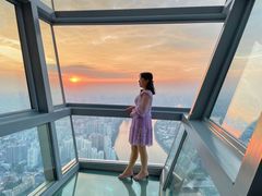 -广州塔卢特斯法国旋转餐厅