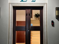 -上海市保健医疗中心