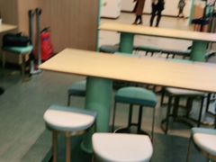 用餐区-老乡鸡(西岸凤巢店)