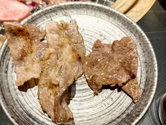 -山川小町·极番烧肉(新地假日广场店)