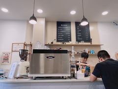 -白鹅咖啡(金城花园店)