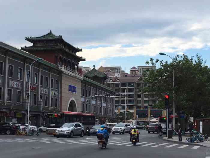 地理位置: 南市食品街,坐落在天津市和平区慎益大街与荣业大街交淮Ζ