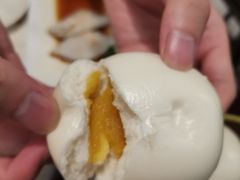 蛋黄流沙包-火齐潮汕砂锅粥(五道口店)