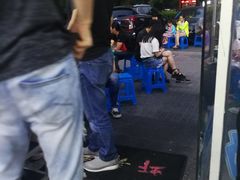 -虾弄弄海派小龙虾·牛羊蝎子火锅