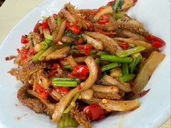 酸萝卜牛肚丝-笨罗卜浏阳菜馆(太平街店)