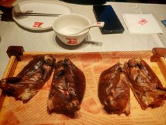 黄泥烧鸽子-7号院家宴.烧鸽子(门头沟店)