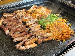 花刀熟成黑五花肉-韩阳王石板烤肉