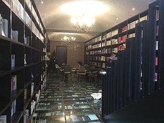 upload_pic-钟书阁(松江泰晤士小镇店)