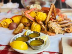 -Crab Pot Restaurant