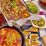 在上海还有人不知道钳小柒龙虾吗🦞？？