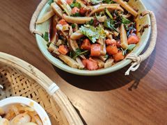 -包整·丝娃娃(一览甲秀楼风景店)