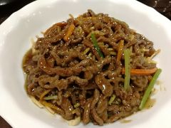 撒子牛肉丝-刘胖子家常菜·蹄花焖藕(中南店)