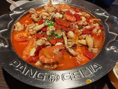 -胖哥俩肉蟹煲(济南世茂国际广场店)