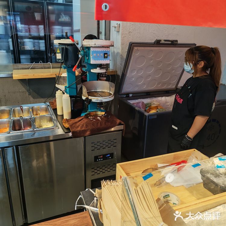 三里屯乐乐老味刨冰,一口回到小时候!