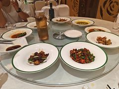 -沁香庭中餐厅·川粤菜(重庆高新假日酒店)