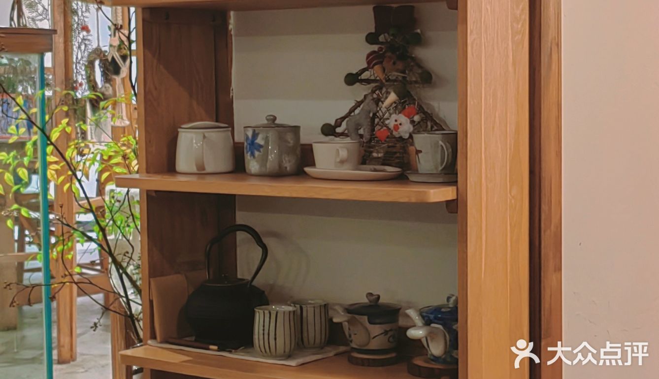 真的是好看又好吃。奶茶不是奶茶粉，是真的奶和茶