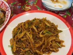-闯关东东北农家菜(崂山石老人店)