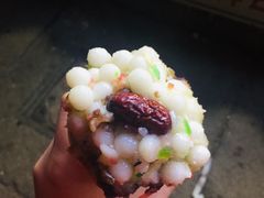 豆沙馅梅花糕-瞻园面馆鸭血粉丝汤(老门东店)