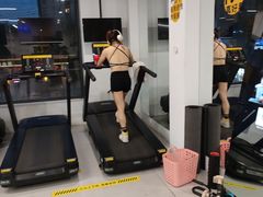 -发条鸭无人健身房(浦东北艾路店)