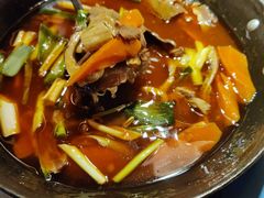-霄汉牛三鲜湖北砂锅菜(万松园2店)