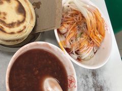 肥瘦腊汁肉夹馍-薛昌利大米面皮(南关正街店)