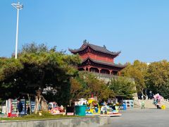 -巴陵广场