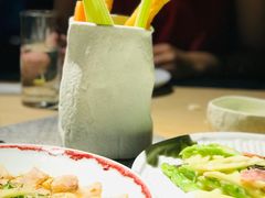 笔筒色拉-穹六人间 people 6(岳阳路店)