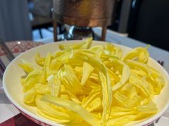 现烫菊花-谭厨中山传家菜.乳鸽.脆鲩鱼(华强北中航城店)