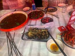 -海盗船. 龙虾烧烤. 酒馆