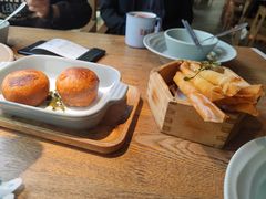 -蜜桃餐厅·伴山(湖滨商业街店)