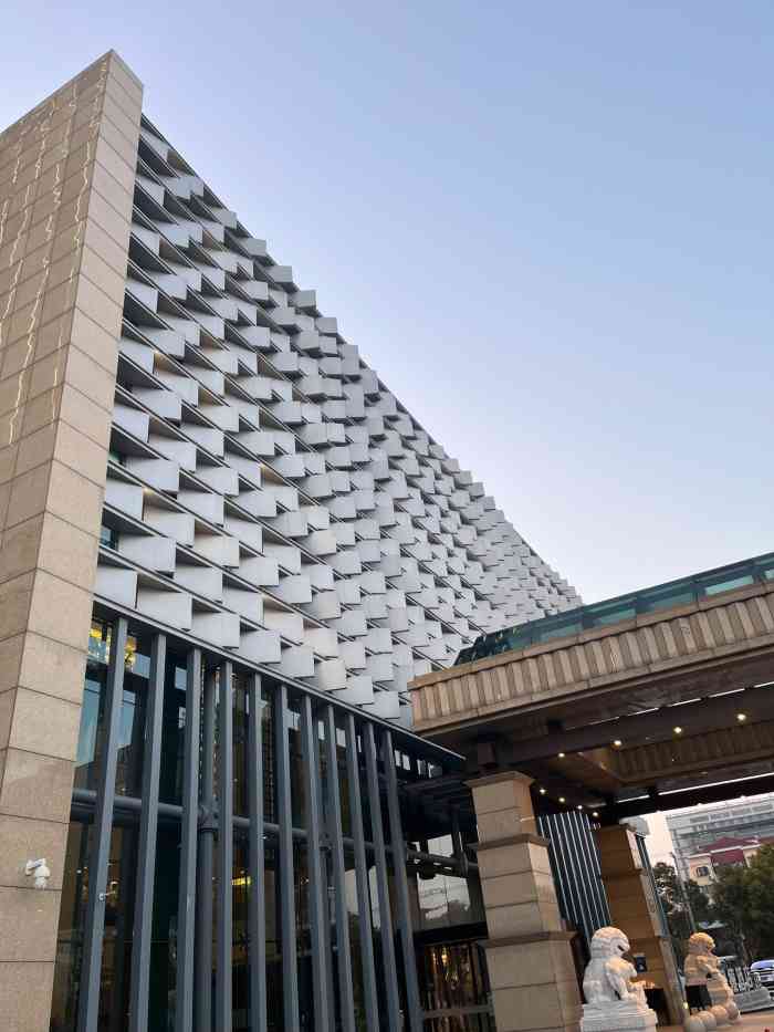 鲔吞·和牛寿喜烧(闵行区绿瘦店)-"隐藏在七莘路富建酒店里的一家高