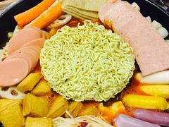 芝士年糕火锅-Yolo韩国创意料理