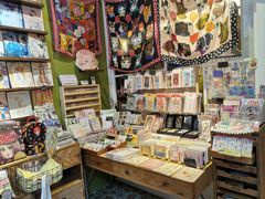 -恋物百货商店(华侨城店)